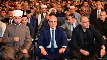 ذكرى الإسراء والمعراج.. وزيرا الري والأوقاف يؤديان صلاة الجمعة بحي المقطم ذكرى الإسراء والمعراج.. وزيرا الري والأوقاف يؤديان صلاة الجمعة بحي المقطم