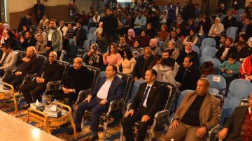 محافظ أسيوط يشهد احتفالية ثقافية وفنية بمناسبة عيد الشرطة وذكرى ثورة 25 يناير محافظ أسيوط يشهد احتفالية ثقافية وفنية بمناسبة عيد الشرطة وذكرى ثورة 25 يناير