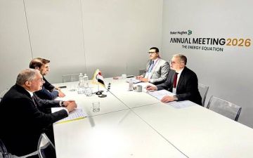 مصر تبحث مع إيطاليا تعزيز التعاون بمشروعات تنمية الحقول والتحول الطاقي