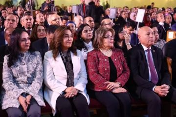 وزيرة التنمية المحلية تشارك في احتفالية الطائفة الإنجيلية بعيد الميلاد المجيد في كنيسة قصر الدوبارة وزيرة التنمية المحلية تشارك في احتفالية الطائفة الإنجيلية بعيد الميلاد المجيد في كنيسة قصر الدوبارة