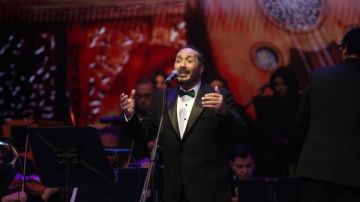 100 سنة غنا.. الحجار يتجول فى ألحان سيد مكاوى على المسرح الكبير