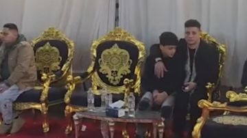 أبرزهم حمو بيكا وأحمد شيبة.. رضا البحراوي يتلقى عزاء والدته برفقة نجوم المهرجانات