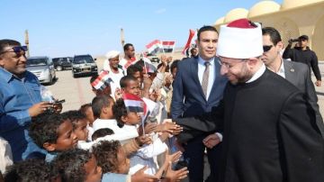 أخبار البحر الاحمر افتتاح مسجدين فى حلايب وبرنيس.. توزيع 10 آلاف كرتونة غذاء أخبار البحر الاحمر افتتاح مسجدين فى حلايب وبرنيس.. توزيع 10 آلاف كرتونة غذاء