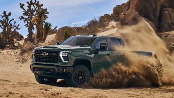 أسعار ومواصفات شيفروليه سيلفرادو 2026 في السعودية