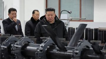 بعد اعتقال مادورو.. زعيم كوريا الشمالية يتفقد مصنع ذخائر ويطالب بتوسيع إنتاج الأسلحة الموجهة بعد اعتقال مادورو.. زعيم كوريا الشمالية يتفقد مصنع ذخائر ويطالب بتوسيع إنتاج الأسلحة الموجهة