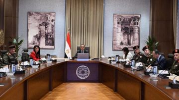 رئيس الوزراء: المشروعات الجديدة تهدف لتحقيق التنمية وتحسين جودة حياة المواطن رئيس الوزراء: المشروعات الجديدة تهدف لتحقيق التنمية وتحسين جودة حياة المواطن