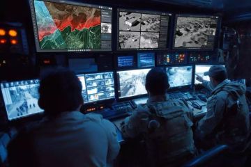 مزود برشاشات وقنابل.. إسرائيل تكشف عن نظام دفاعي جديد لحماية حدودها مع مصر (صور)