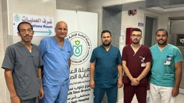 نجاح جراحة العظام بمستشفى رأس سدر في إجراء عملية استعدال قدم طفلة