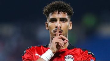 أصبح لاعبا حرا.. الأهلي يفسخ تعاقده مع عبد الرحمن رشدان أصبح لاعبا حرا.. الأهلي يفسخ تعاقده مع عبد الرحمن رشدان