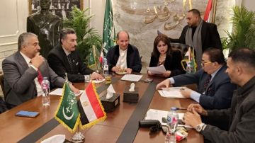 اللجنة المشرفة على انتخابات رئاسة الوفد تتلقى طلبات المرشحين.. عيد هيكل وهاني سري الدين يتقدممون بأوراقهم.. ويمامة يرفض إعلان موقفه من الترشح اللجنة المشرفة على انتخابات رئاسة الوفد تتلقى طلبات المرشحين.. عيد هيكل وهاني سري الدين يتقدممون بأوراقهم.. ويمامة يرفض إعلان موقفه من الترشح