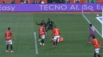 تعادل سلبي بين مصر ونيجيريا في الشوط الأول