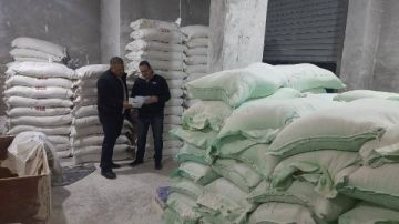 مديرية تموين الجيزة تضبط 14 طن دقيق بلدي مدعم خلال حملة ليلية مديرية تموين الجيزة تضبط 14 طن دقيق بلدي مدعم خلال حملة ليلية