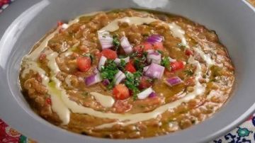 وفري وقتك في رمضان .. طريقة تدميس الفول مرة واحدة للسحور طوال الشهر