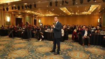 إسلام عزام: مؤشرات البورصة المصرية الأعلى على مستوى العالم خلال 2025