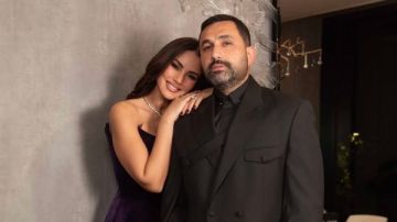 إطلالة ساحرة.. درة تتألق في سهرة خاصة مع زوجها صور