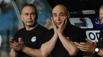 بعد الأزمات المتتالية.. اتحاد الكرة المصري يحسم مصير حسام وابراهيم حسن مع منتخب مصر