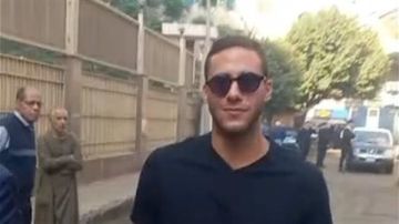 وصول رمضان صبحي لحضور أولى جلسات الاستئناف على حكم حبسه في قضية التزوير وصول رمضان صبحي لحضور أولى جلسات الاستئناف على حكم حبسه في قضية التزوير