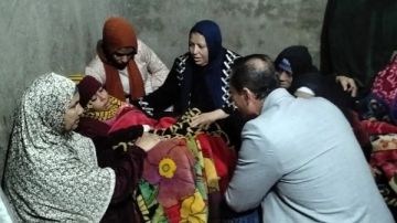 انقاذ 5 سيدات انقلبت بهم مركب صيد ورئيس المدينة يطمئن عليهم.. صور انقاذ 5 سيدات انقلبت بهم مركب صيد ورئيس المدينة يطمئن عليهم.. صور