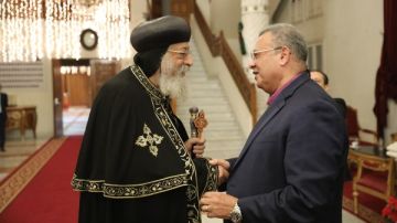 رئيس الطائفة الإنجيلية يطمئن على صحة قداسة البابا تواضروس في اتصال هاتفي رئيس الطائفة الإنجيلية يطمئن على صحة قداسة البابا تواضروس في اتصال هاتفي