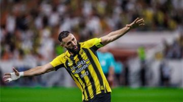 من القائد إلى الغائب الأبرز.. لماذا وصل بنزيما لطريق مسدود مع الاتحاد؟ من القائد إلى الغائب الأبرز.. لماذا وصل بنزيما لطريق مسدود مع الاتحاد؟