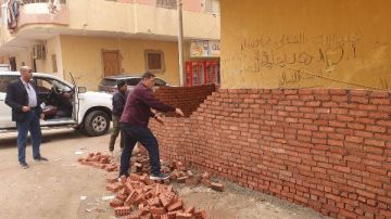 استجابة فورية لشكاوى المواطنين بحي شمال الغردقة وإزالة تعد على أملاك الدولة استجابة فورية لشكاوى المواطنين بحي شمال الغردقة وإزالة تعد على أملاك الدولة