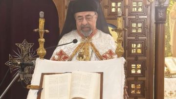 البطريرك الأنبا إبراهيم إسحق يحتفل بعيد القديس أنطونيوس الكبير بكنيسته بالفجالة