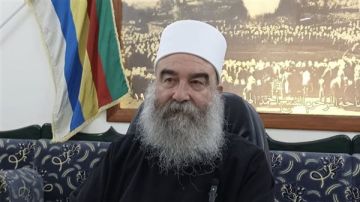 الزعيم الدرزي بجنوب سوريا حكمت الهجري في مقابلة مع إعلام عبري: نحن جزء من إسرائيل الزعيم الدرزي بجنوب سوريا حكمت الهجري في مقابلة مع إعلام عبري: نحن جزء من إسرائيل