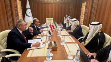 مصر تؤكد موقفها الثابت الداعم لوحدة الجمهورية اليمنية وسيادتها وسلامة أراضيها مصر تؤكد موقفها الثابت الداعم لوحدة الجمهورية اليمنية وسيادتها وسلامة أراضيها