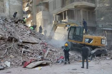 مصرع شخص في حادث انهيار جزئي بمبنى سكني بميت غمر