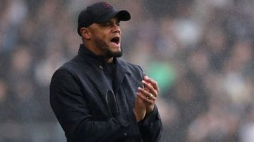 كومباني: نستهدف التواجد بين الثمانية الكبار في دوري أبطال أوروبا