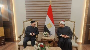 مفتي أوزبكستان يصل إلى القاهرة للمشاركة في المؤتمر الـ36 للمجلس الأعلى للشئون الإسلامية