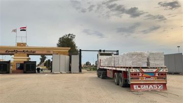 من مصر إلى غزة في شتاء قاس.. الهلال الأحمر يدفع قافلة زاد العزة 121