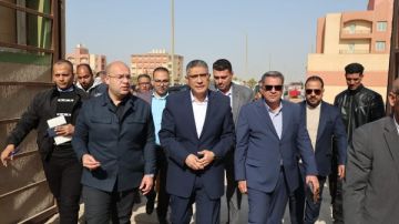 نموذج حضاري يجسد أهداف مبادرة حياة كريمة .. متضررو السيول بالصف يتسلمون عقود 256 وحدة سكنية كاملة التجهيز