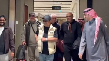 وصول راشد الماجد إلى الرياض لإحياء حفله.. صور