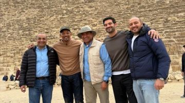 ويل سميث: عندما تقف أمام الأهرامات لا تنس صورة الـ360 درجة ويل سميث: عندما تقف أمام الأهرامات لا تنس صورة الـ360 درجة