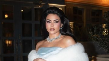 أسماء جلال تثير الجدل بفستان يقترب من 200 ألف جنيه