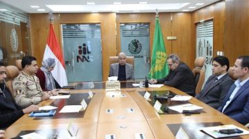 محافظ المنيا يتابع انتظام التصويت في اليوم الثاني من جولة إعادة انتخابات النواب محافظ المنيا يتابع انتظام التصويت في اليوم الثاني من جولة إعادة انتخابات النواب