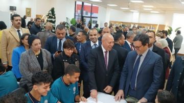 وزير الثقافة ومحافظ القاهرة يفتتحان مكتبة ن السحار 2 بزهراء المعادي