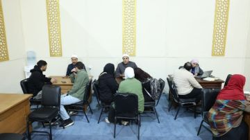 جناح الأزهر بمعرض الكتاب يتلقى أكثر من 2000 فتوى يوميا حول العبادات وقضايا الإلحاد