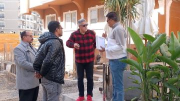 رئيس حي جنوب الغردقة يوقف أعمال بناء ويضبط مخالفة إشغال بالكوثر رئيس حي جنوب الغردقة يوقف أعمال بناء ويضبط مخالفة إشغال بالكوثر