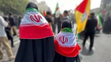 صمود طهران في وجه الاحتجاجات الشعبية على المحك