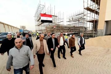 وزير الإسكان يتفقد مشروعات محطة محولات كهرباء توسعات شرق و جنة 4 بالشيخ زايد صور