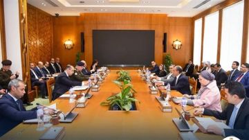 وزير الشؤون النيابية يشيد بفوز مصر بأغلبية كاسحة بعضوية مجلس حقوق الإنسان وزير الشؤون النيابية يشيد بفوز مصر بأغلبية كاسحة بعضوية مجلس حقوق الإنسان