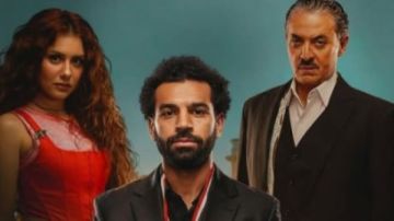 استبدل بوستر مسلسل بطل العالم.. عصام عمر يحتفل بفوز المنتخب بصورة محمد صلاح