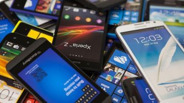 الجمارك: الرسوم المفروضة على الهواتف المحمولة ثابتة