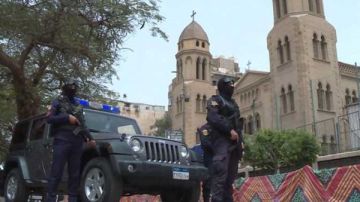 حواجز حديدية وشرطة نسائية أمام كنائس الجيزة ليلة قداس عيد الميلاد
