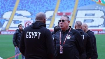 لقطات من تفقد منتخب مصر أرضية ستاد مركب محمد الخامس لمباراة نيجيريا.. شاهد