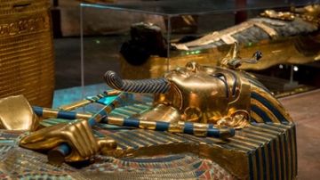 نقيب السياحيين: المعارض الأثرية المصرية الخارجية تسهم في زيادة الإقبال السياحي