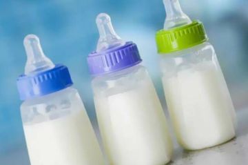 شعبة الأدوية: ألبان الأطفال المتوافرة في السوق المصري آمنة