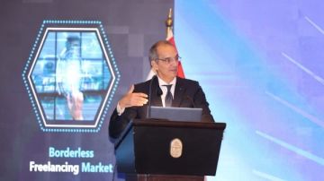 عمرو طلعت: الأكاديمية العسكرية تفتح أبوابها لكل الخريجين لتأهيل جيل الرواد الرقميون عمرو طلعت: الأكاديمية العسكرية تفتح أبوابها لكل الخريجين لتأهيل جيل الرواد الرقميون